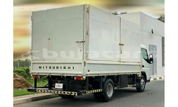 Buy Import Mitsubishi Carisma White Car in Import - Dubai in Central Buy Import Mitsubishi Carisma White Car in Import - Dubai in Central
