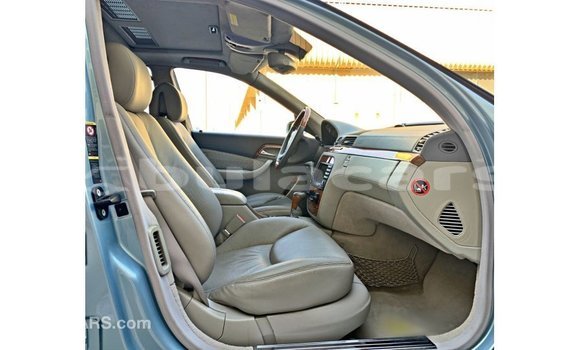 Buy Import Mercedes-Benz 200 Blue Car in Import - Dubai in Central Buy Import Mercedes-Benz 200 Blue Car in Import - Dubai in Central