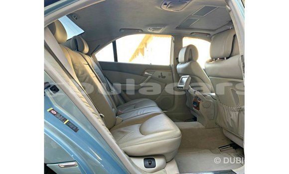 Buy Import Mercedes-Benz 200 Blue Car in Import - Dubai in Central Buy Import Mercedes-Benz 200 Blue Car in Import - Dubai in Central