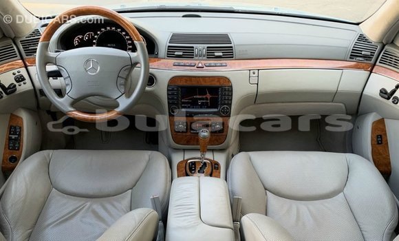 Buy Import Mercedes-Benz 200 Blue Car in Import - Dubai in Central Buy Import Mercedes-Benz 200 Blue Car in Import - Dubai in Central