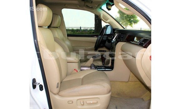 Buy Import Lexus LX White Car in Import - Dubai in Central Buy Import Lexus LX White Car in Import - Dubai in Central