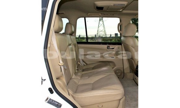 Buy Import Lexus LX White Car in Import - Dubai in Central Buy Import Lexus LX White Car in Import - Dubai in Central