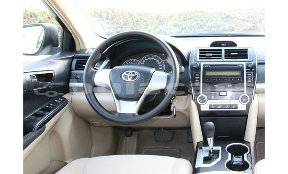 Buy Import Toyota Camry White Car in Import - Dubai in Central Buy Import Toyota Camry White Car in Import - Dubai in Central