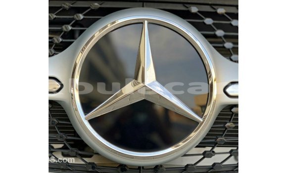 Buy Import Mercedes-Benz GLC White Car in Import - Dubai in Central Buy Import Mercedes-Benz GLC White Car in Import - Dubai in Central