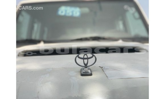 Buy Import Toyota Land Cruiser Grey Car in Import - Dubai in Central Buy Import Toyota Land Cruiser Grey Car in Import - Dubai in Central
