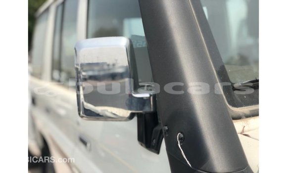 Buy Import Toyota Land Cruiser Grey Car in Import - Dubai in Central Buy Import Toyota Land Cruiser Grey Car in Import - Dubai in Central