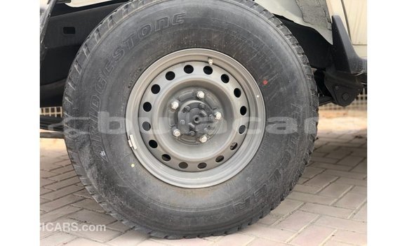Buy Import Toyota Land Cruiser Grey Car in Import - Dubai in Central Buy Import Toyota Land Cruiser Grey Car in Import - Dubai in Central