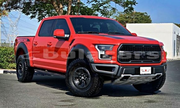 Buy Import Ford Club Wagon Red Car in Import - Dubai in Central Buy Import Ford Club Wagon Red Car in Import - Dubai in Central