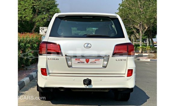 Buy Import Lexus LX White Car in Import - Dubai in Central Buy Import Lexus LX White Car in Import - Dubai in Central