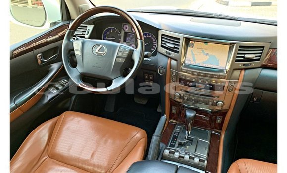 Buy Import Lexus LX White Car in Import - Dubai in Central Buy Import Lexus LX White Car in Import - Dubai in Central