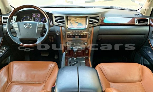 Buy Import Lexus LX White Car in Import - Dubai in Central Buy Import Lexus LX White Car in Import - Dubai in Central