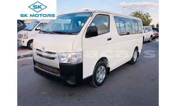 Buy Import Toyota Hiace White Car in Import - Dubai in Central