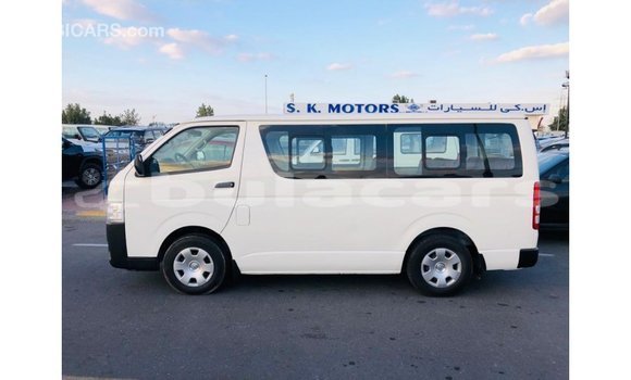 Buy Import Toyota Hiace White Car in Import - Dubai in Central Buy Import Toyota Hiace White Car in Import - Dubai in Central