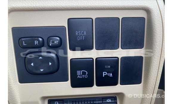 Acheter Import Voiture Toyota Land Cruiser Autre à Import - Dubai, Central Acheter Import Voiture Toyota Land Cruiser Autre à Import - Dubai, Central