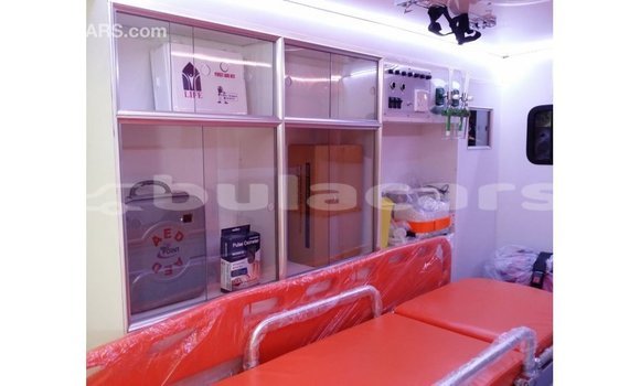 Buy Import Toyota Hiace White Car in Import - Dubai in Central Buy Import Toyota Hiace White Car in Import - Dubai in Central