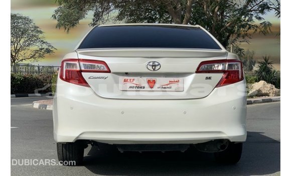 Buy Import Toyota Camry White Car in Import - Dubai in Central Buy Import Toyota Camry White Car in Import - Dubai in Central