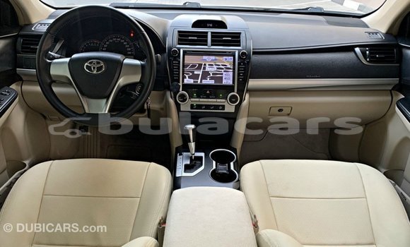 Buy Import Toyota Camry White Car in Import - Dubai in Central Buy Import Toyota Camry White Car in Import - Dubai in Central
