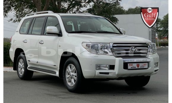 Buy Import Toyota Land Cruiser White Car in Import - Dubai in Central
