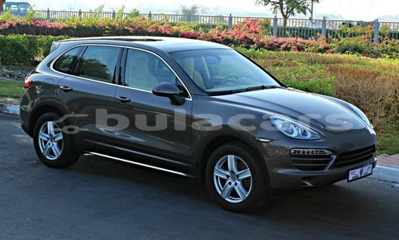 Acheter Import Voiture Porsche Cayenne Marron à Import - Dubai, Central