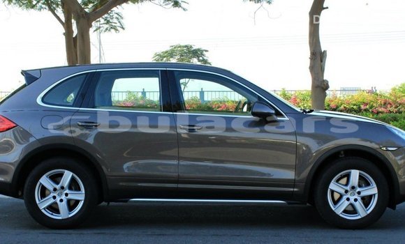Buy Import Porsche Cayenne Brown Car in Import - Dubai in Central Buy Import Porsche Cayenne Brown Car in Import - Dubai in Central