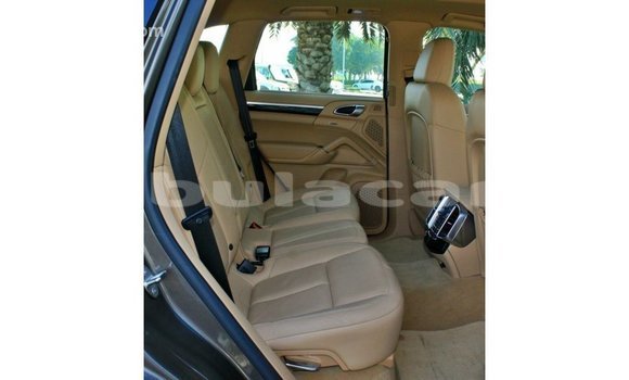 Buy Import Porsche Cayenne Brown Car in Import - Dubai in Central Buy Import Porsche Cayenne Brown Car in Import - Dubai in Central