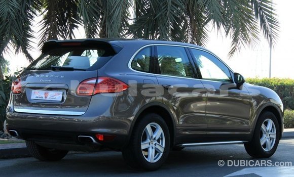 Buy Import Porsche Cayenne Brown Car in Import - Dubai in Central Buy Import Porsche Cayenne Brown Car in Import - Dubai in Central
