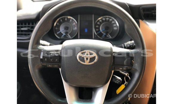 Buy Import Toyota Fortuner White Car in Import - Dubai in Central Buy Import Toyota Fortuner White Car in Import - Dubai in Central