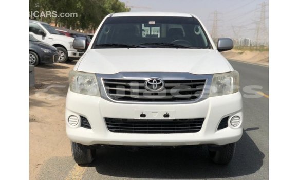 Buy Import Toyota Hilux White Car in Import - Dubai in Central Buy Import Toyota Hilux White Car in Import - Dubai in Central