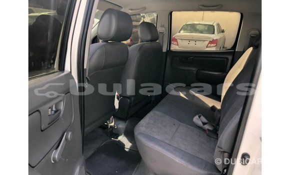 Buy Import Toyota Hilux White Car in Import - Dubai in Central Buy Import Toyota Hilux White Car in Import - Dubai in Central