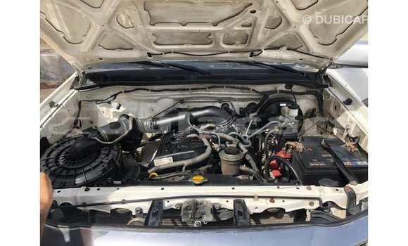 Buy Import Toyota Hilux White Car in Import - Dubai in Central Buy Import Toyota Hilux White Car in Import - Dubai in Central