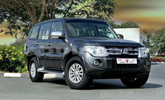 Buy Import Mitsubishi Pajero Grey Car in Import - Dubai in Central Buy Import Mitsubishi Pajero Grey Car in Import - Dubai in Central