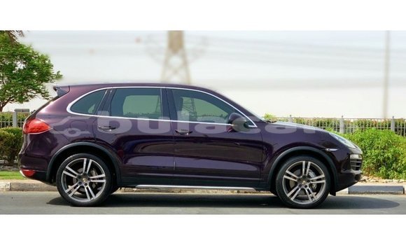 Buy Import Porsche Cayenne Other Car in Import - Dubai in Central Buy Import Porsche Cayenne Other Car in Import - Dubai in Central