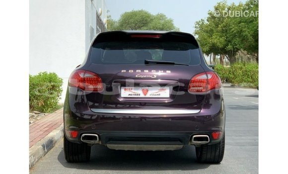 Buy Import Porsche Cayenne Other Car in Import - Dubai in Central Buy Import Porsche Cayenne Other Car in Import - Dubai in Central