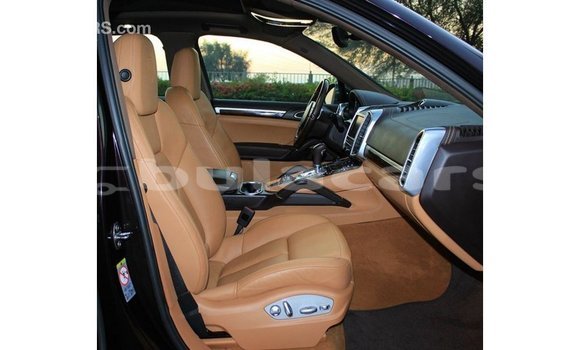 Buy Import Porsche Cayenne Other Car in Import - Dubai in Central Buy Import Porsche Cayenne Other Car in Import - Dubai in Central