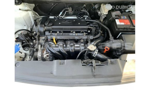 Buy Import Hyundai Accent White Car in Import - Dubai in Central Buy Import Hyundai Accent White Car in Import - Dubai in Central