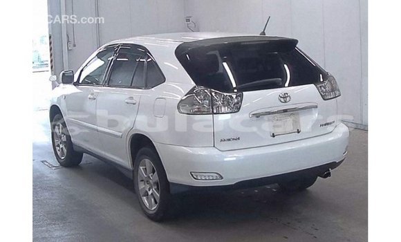 Acheter Import Voiture Toyota Harrier Blanc à Import - Dubai, Central Acheter Import Voiture Toyota Harrier Blanc à Import - Dubai, Central