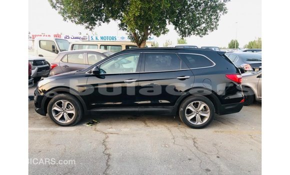 Buy Import Hyundai Santa Fe Black Car in Import - Dubai in Central Buy Import Hyundai Santa Fe Black Car in Import - Dubai in Central
