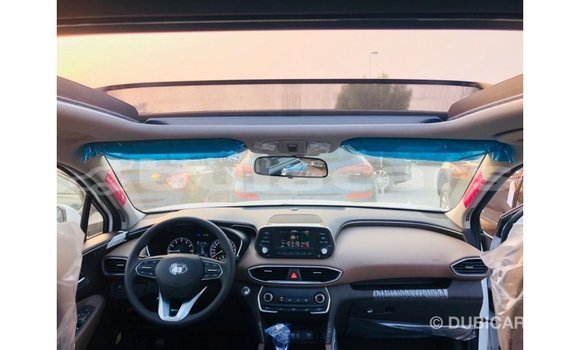 Buy Import Hyundai Santa Fe White Car in Import - Dubai in Central Buy Import Hyundai Santa Fe White Car in Import - Dubai in Central