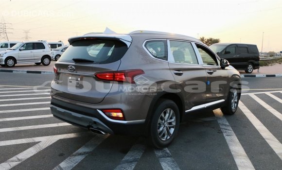 Buy Import Hyundai Santa Fe Brown Car in Import - Dubai in Central Buy Import Hyundai Santa Fe Brown Car in Import - Dubai in Central