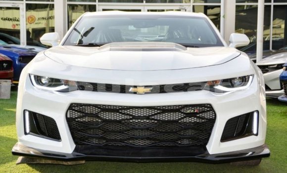 Buy Import Chevrolet Camaro White Car in Import - Dubai in Central