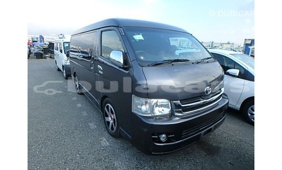 Acheter Import Voiture Toyota Hiace Gris à Import - Dubai, Central Acheter Import Voiture Toyota Hiace Gris à Import - Dubai, Central