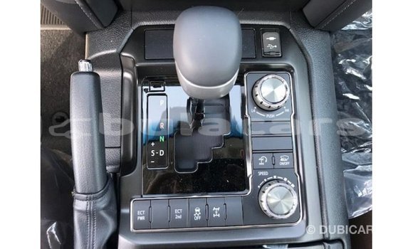 Acheter Import Voiture Toyota Land Cruiser Noir à Import - Dubai, Central Acheter Import Voiture Toyota Land Cruiser Noir à Import - Dubai, Central