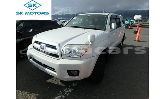 Acheter Import Voiture Toyota Hilux Blanc à Import - Dubai, Central