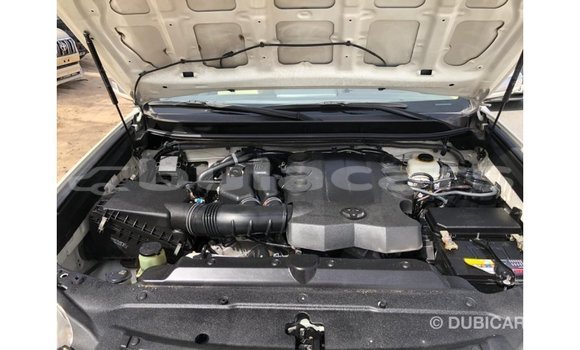 Buy Import Toyota Prado White Car in Import - Dubai in Central Buy Import Toyota Prado White Car in Import - Dubai in Central