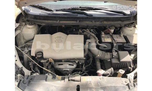 Buy Import Toyota Yaris White Car in Import - Dubai in Central Buy Import Toyota Yaris White Car in Import - Dubai in Central