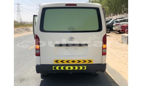 Buy Import Toyota Hiace White Car in Import - Dubai in Central Buy Import Toyota Hiace White Car in Import - Dubai in Central