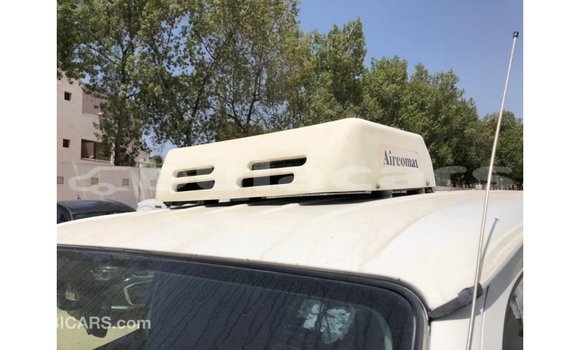 Buy Import Toyota Hiace White Car in Import - Dubai in Central Buy Import Toyota Hiace White Car in Import - Dubai in Central