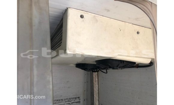 Buy Import Toyota Hiace White Car in Import - Dubai in Central Buy Import Toyota Hiace White Car in Import - Dubai in Central