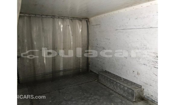 Buy Import Toyota Hiace White Car in Import - Dubai in Central Buy Import Toyota Hiace White Car in Import - Dubai in Central