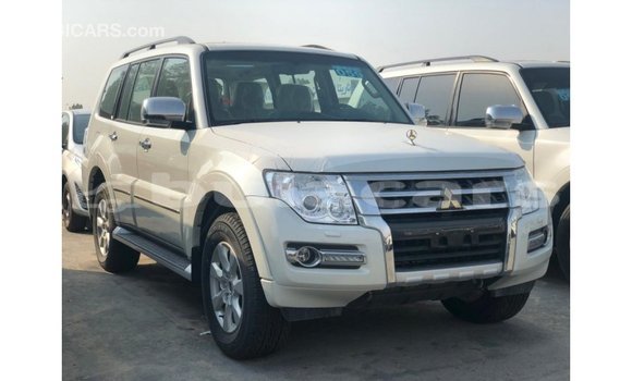 Buy Import Mitsubishi Pajero Black Car in Import - Dubai in Central Buy Import Mitsubishi Pajero Black Car in Import - Dubai in Central